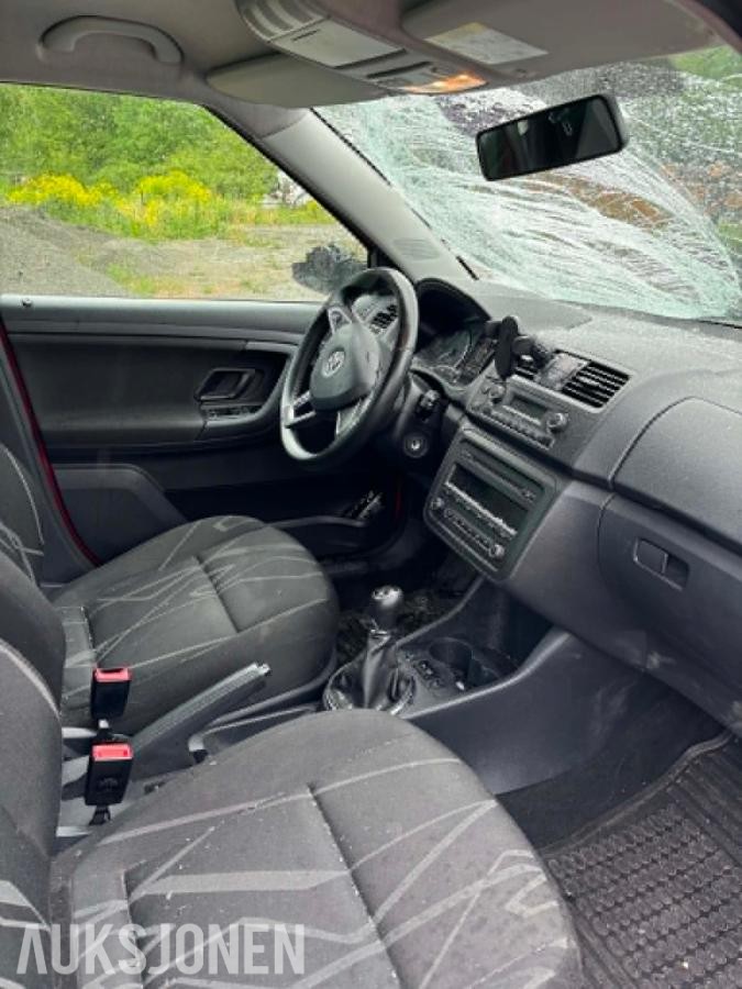 2015 Skoda Fabia 1.2 86hk Reparasjonsobjekt